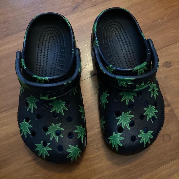 CROCS Shoes - weed crocs